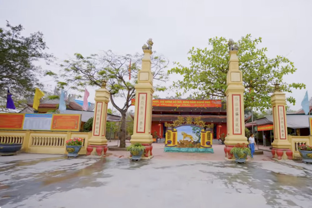 Truyền thuyết về Ông Hoàng Mười